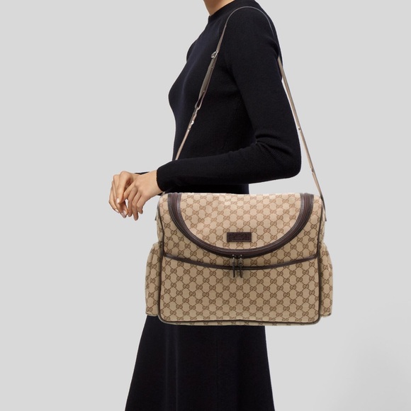 Beige and brown Gucci Diaper Bag with GG Supreme throughout - Picture 3 of 11